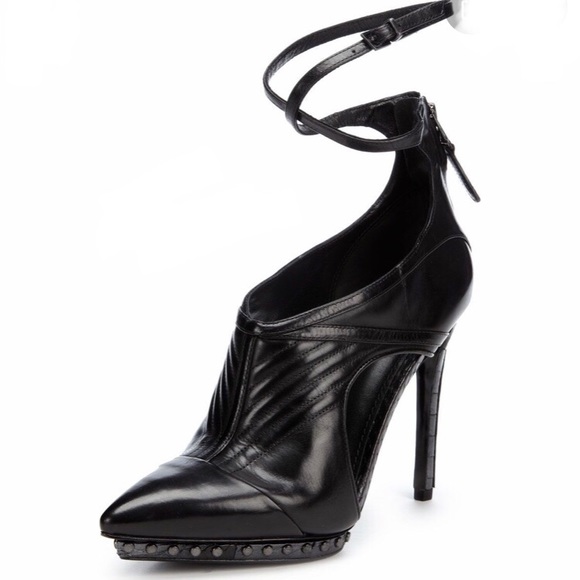 B Brian Atwood Mokada Leather Cut-out Booties - Picture 1 of 8